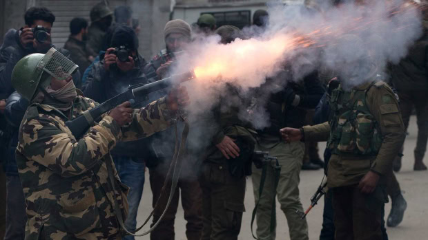 Indian troops kill three Kashmiri youth in Shopian ‘encounter’