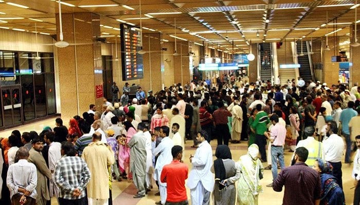 Pakistan set to welcome Afghan thousands of Afghan citizens amid US withdrawal