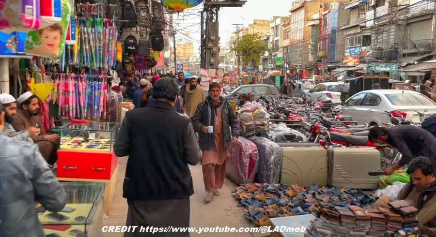 How Many Pakistanis See Themselves As Middle Class Check Gallup Survey Here