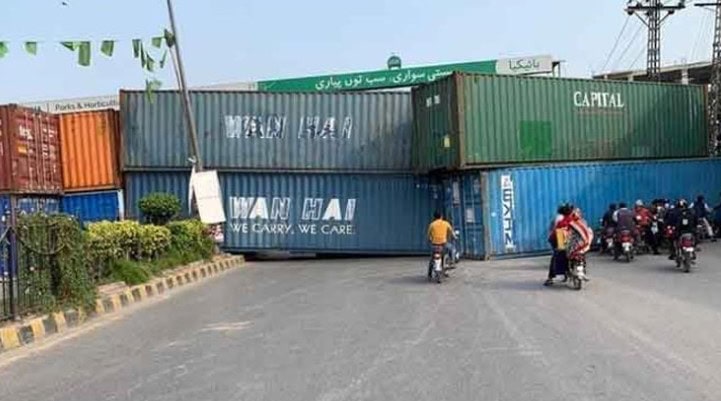 Roads Streets Blocked In Islamabad Rawalpindi Amid Threat Of Lawyers Strike