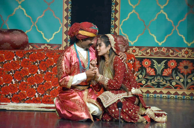 Sindhi Play Ghato Ghar Na Aya Enthralls Audience At Pnca