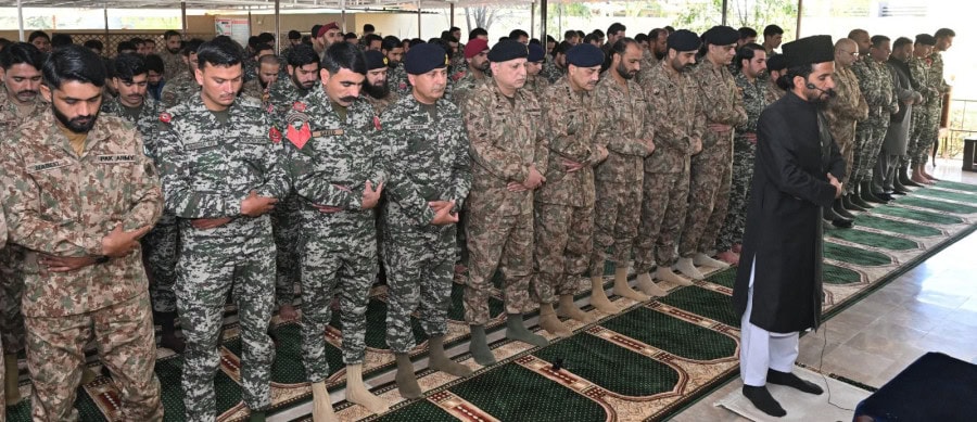 Army Chief Gen Munir Spends Eid Day With Troops On Western Border