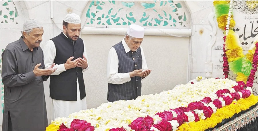 Dar Visits Data Darbar