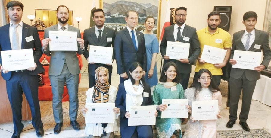 Japan Awards Mext Research Scholarships To 11 Pakistani Students