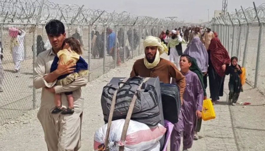 Pakistan Sets March 31 Deadline For Afghan Citizen Card Holders To Leave