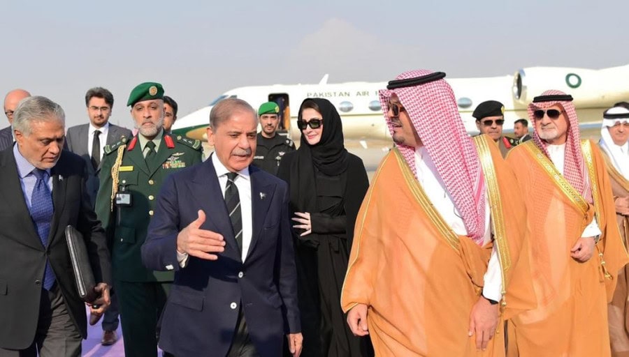 Pm Shehbaz Arrives In Saudi Arabia To Explore New Avenues For Pak Ksa Collaboration