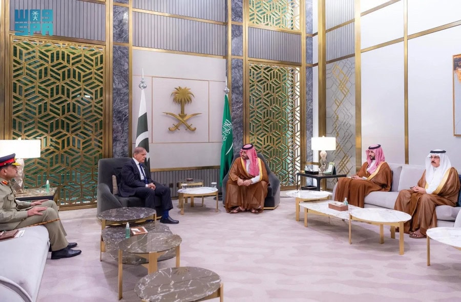 Pm Shehbaz Saudi Crown Prince Mbs Explore Avenues To Enhance Bilateral Cooperation