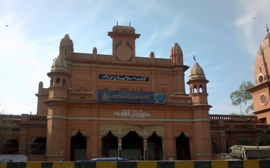 Punjab Bars Colleges From Collecting Fines From Students In Cash