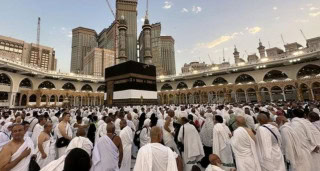 Hope For Pilgrims As Pakistani Govt Makes Efforts For Refunds After Hajj Crisis