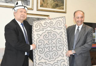 Kyrgyz Envoy Climate Minister Discuss Bilateral Cooperation In Environment Wildlife Conservation