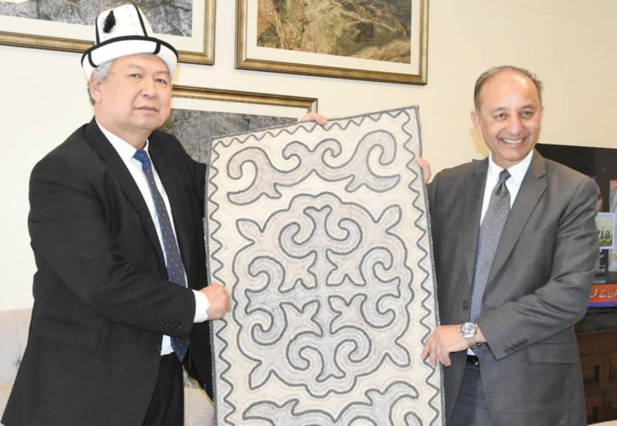 Kyrgyz Envoy Climate Minister Discuss Bilateral Cooperation In Environment Wildlife Conservation