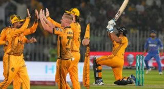 Psl 2025 Peshawar Zalmi Set Big 228 Run Target For Multan Sultans After Explosive Batting Show