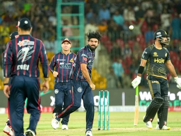 Psl X Karachi Kings All Rounder Aamer Jamal Fined For Violating Code Of Conduct