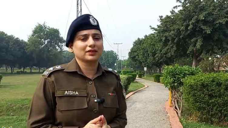 Punjab Police Sp Aisha Butt Selected For International Award