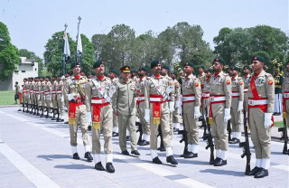 Field Marsha Asim Munir Honoured With Special Guard Of Honour At Ghq