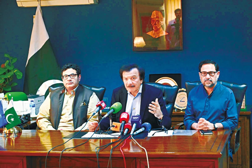 Govt Wants Experts To Play Role In Every Sectors Development Haroon