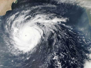 Low Pressure System Causes Stronger Than Usual Sea Breezes In Karachi