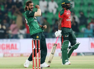 Pakistan Set Challenging 202 Run Target For Bangladesh In First T20i