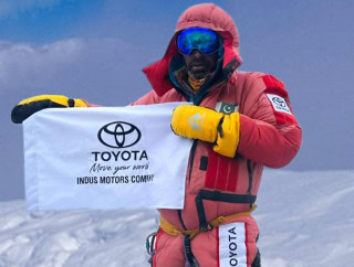 Pakistani Mountaineer Wajidullah Nagari Summits Mount Everest