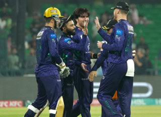 Psl X Gladiators Set Challenging 210 Run Target For United In Qualifier