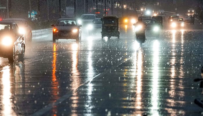 Rain Windstorm Hit Islamabad Rawalpindi Causing Power Outages In Twin Cities