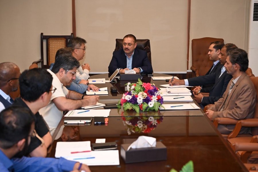 Sharjeel Memon Adb Deleg Discussred Line Brt Issues