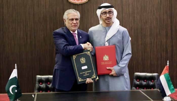Good News Pakistan Uae Sign Visa Free Entry Mou In Abu Dhabi