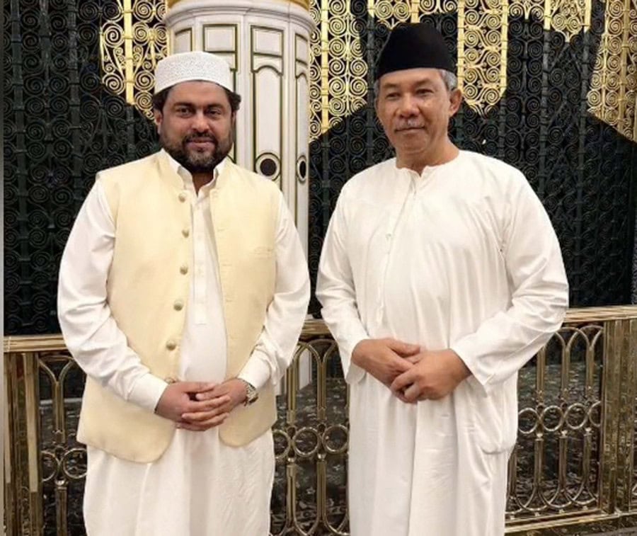 Governor Sindh Meets Malaysian Fm In Madinah