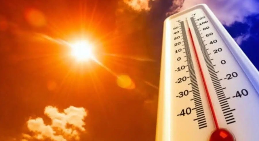 Karachi Weather Update Port City Faces Gusty Winds As Heatwave Sweeps Sindh