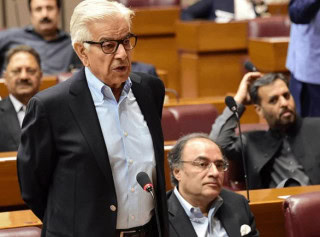 Pakistan Defence Minister Warns Muslim Unity Crucial Amid Iran Israel Tensions