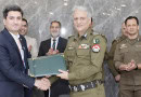 Sohaib Distributes House Keys To Families Of Police Martyrs