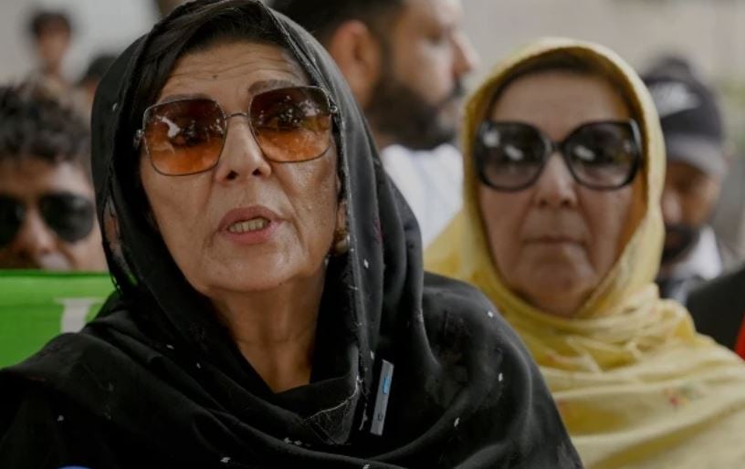 Imran Khans Life In Danger Vows To Approach Sc Claims Aleema Khan